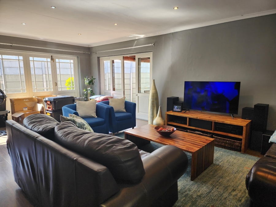 3 Bedroom Property for Sale in Goedemoed Western Cape